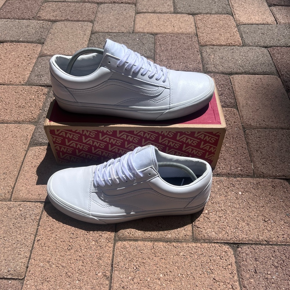 Vans White Sneakers Classic Old Skool Tru White